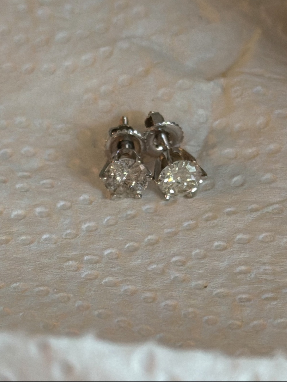 Natural diamond Stud Earrings in 14k white gold